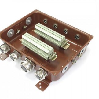 Коробка КС-40 УХЛ1.5 IP65 латун. ввод ГОФРОМАТИК zeta30352