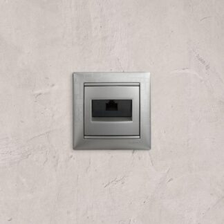 Розетка компьютерная 1-м СП Valena RJ45 кат.6 UTP на захватах механизм алюм. IEK 770246