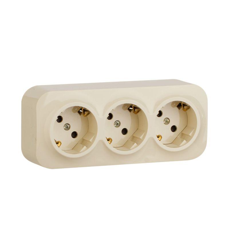 Розетка 3-м ОП Quteo 16А IP20 250В 3х2P+E с заземл. защ. шторки сл. кость IEK 782268